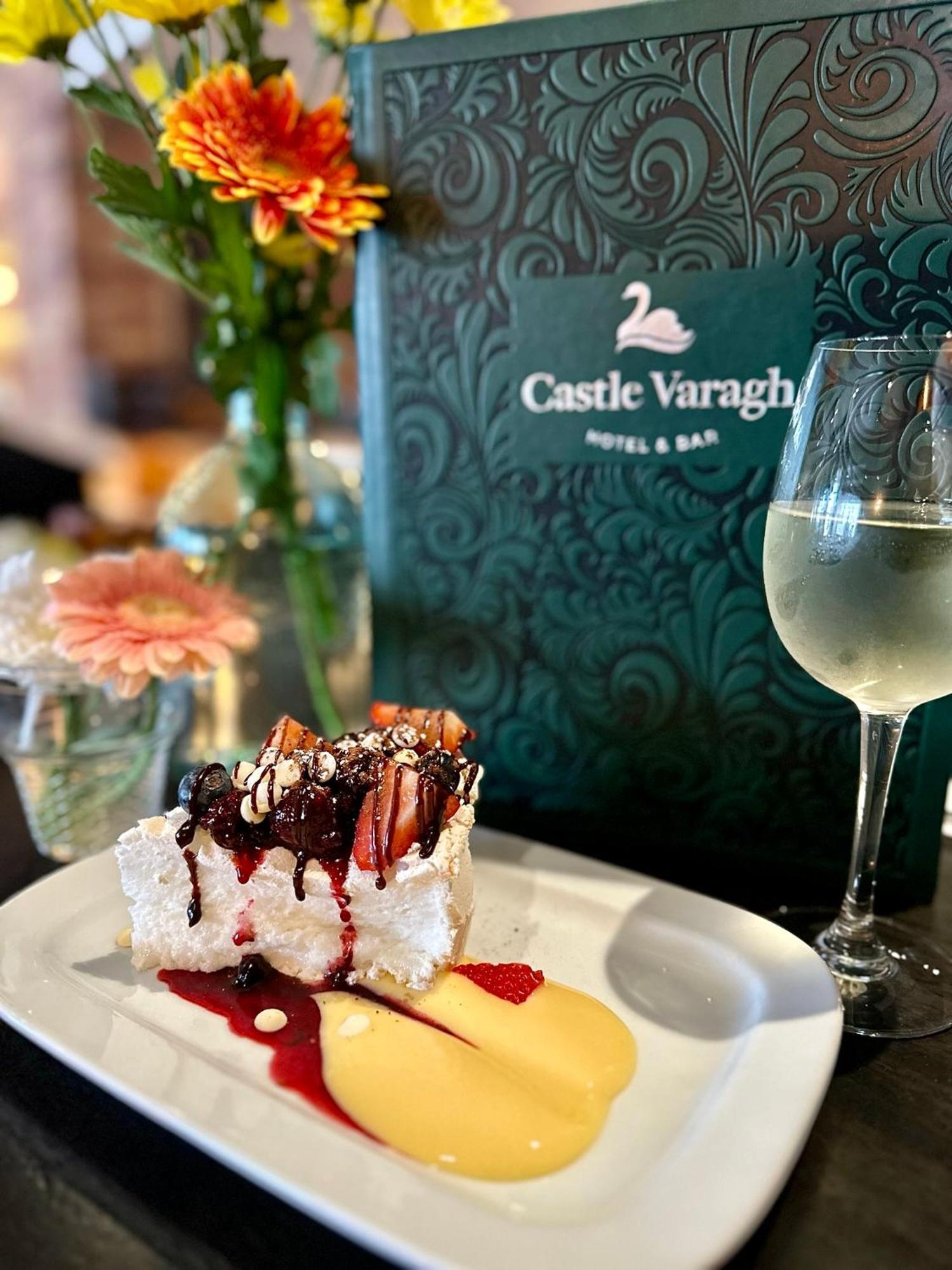 Castle Varagh Hotel & Bar Castlepollard Exterior foto